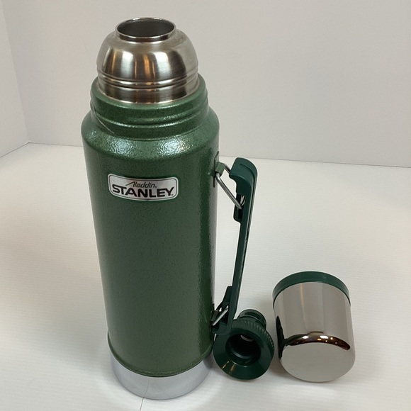Stanley Aladdin Green Vacuum Bottle Thermos A-944DH Quart Vintage - Made in USA - Picture 7 of 9